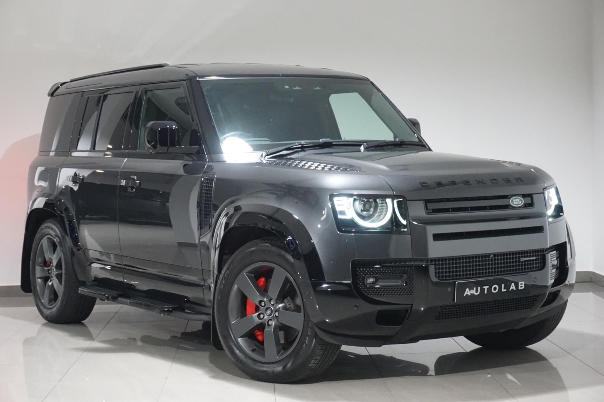 Land Rover Defender 110 3.0 D300 MHEV X-Dynamic HSE Hard Top SUV Auto 4WD MWB Euro 6 (s/s) 5dr